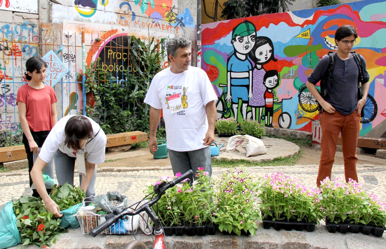 Ademar Brasileiro, o Mago Jardineiro, e seu Paisagismo Biodiverso